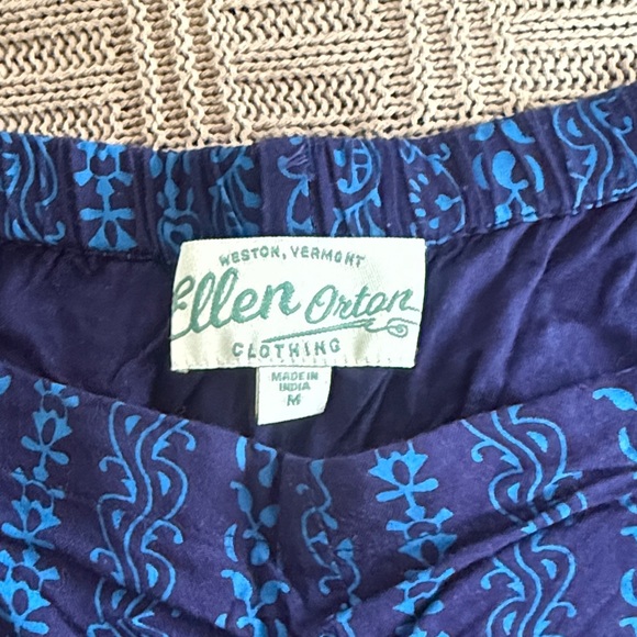 Blue Patterned Capris - Picture 4 of 8